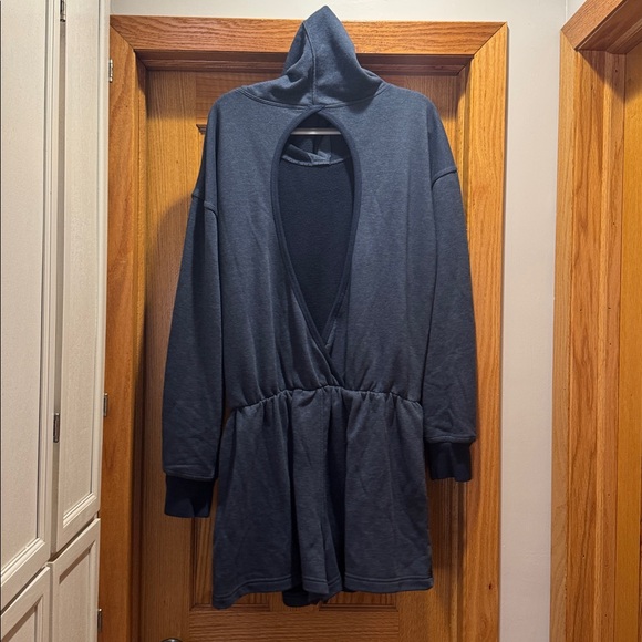 Free People FP Movement Such A Flirt Hooded Romper in Midnight Navy Women's
S - Picture 8 of 8